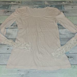 BKE Long Sleeved Lace Detail Shirt/Top sz Large
